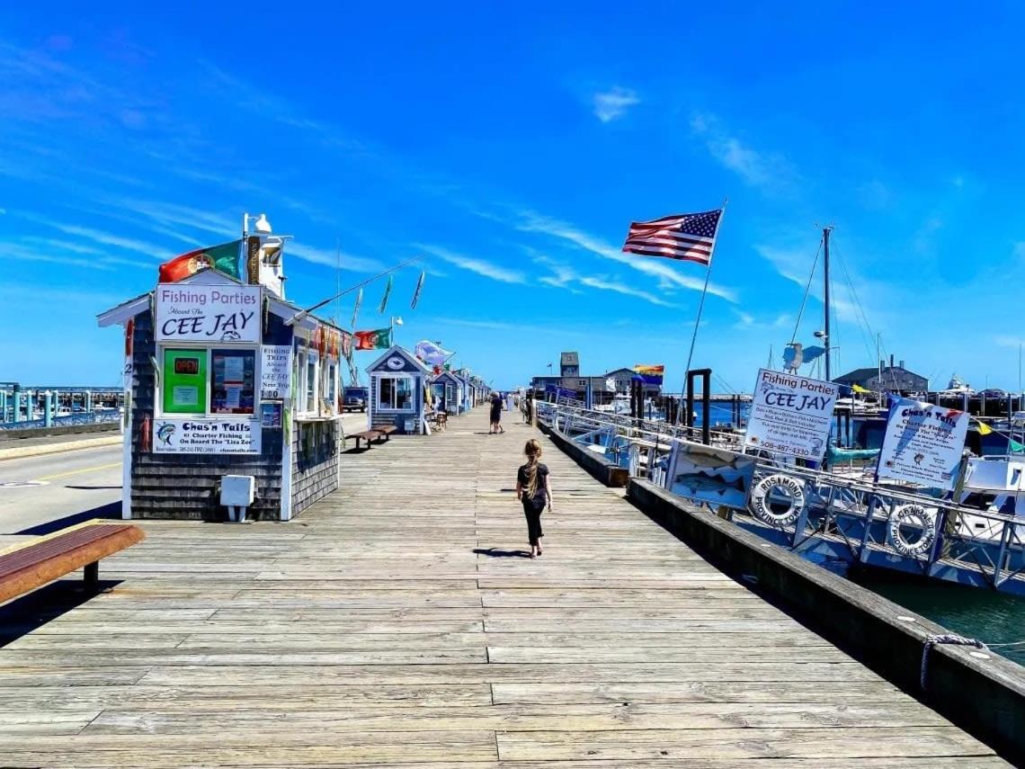 Center Of Town Steps Away Private Deck Apartman Provincetown Kültér fotó