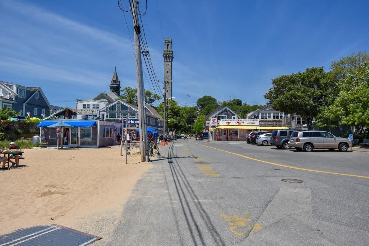 Center Of Town Steps Away Private Deck Apartman Provincetown Kültér fotó